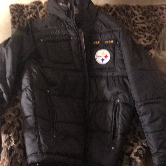 Steelers puffer jacket! Two breast pockets Large - Picture 6 of 8